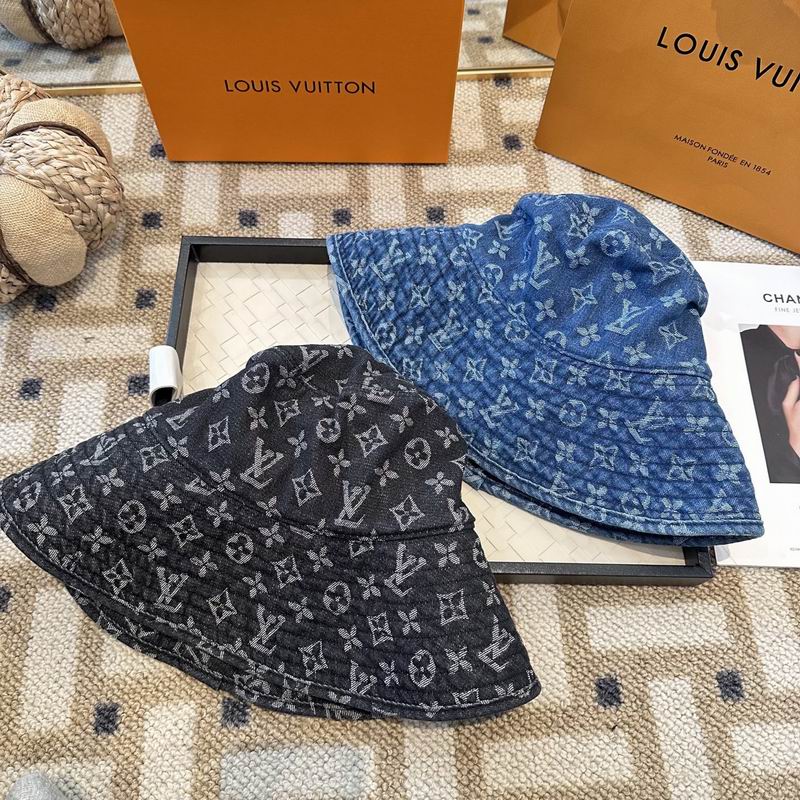 LV hat 012408